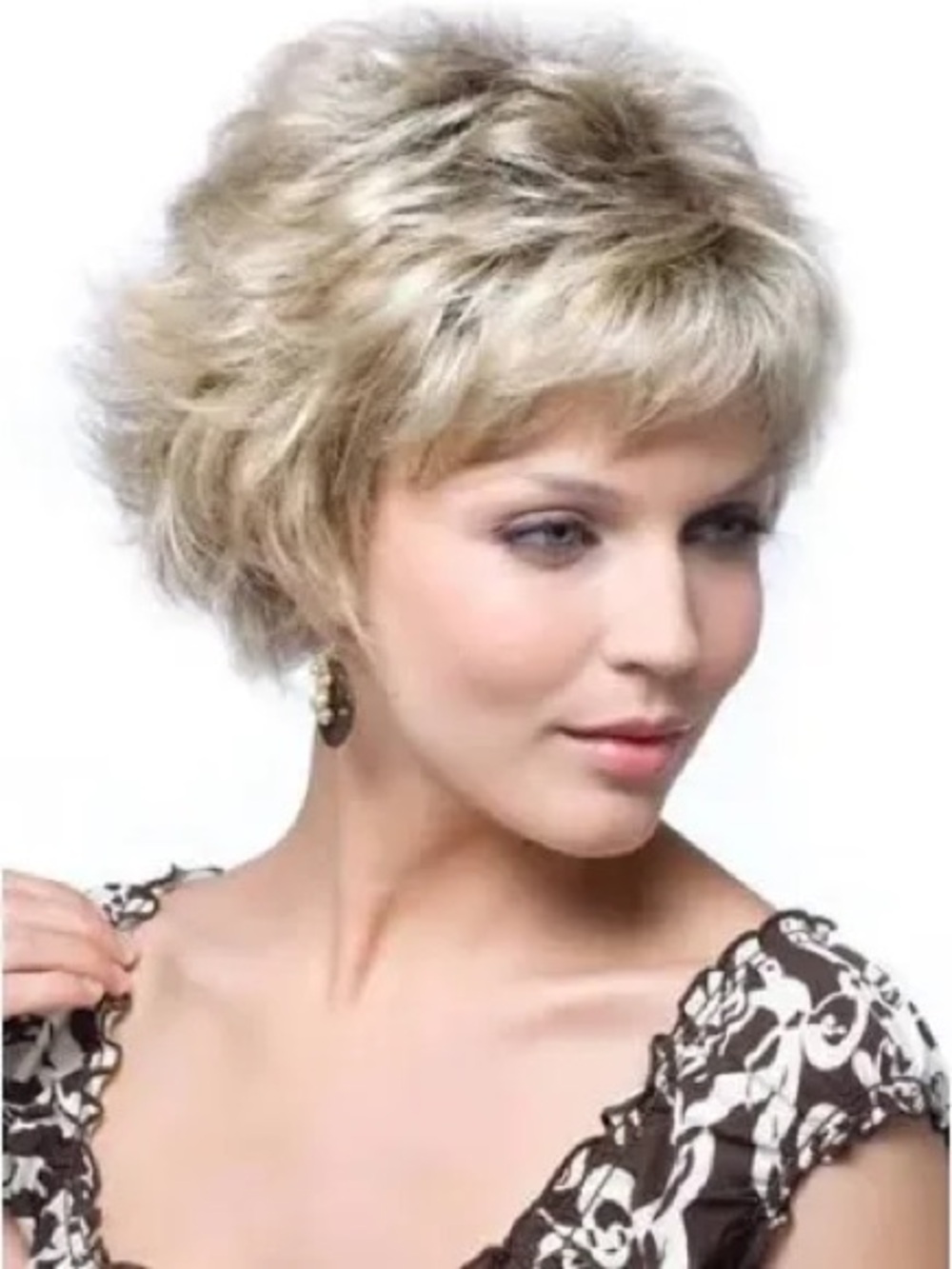 NORIKO Mason wig in the box light blonde Synthetic Short Layered Wig.